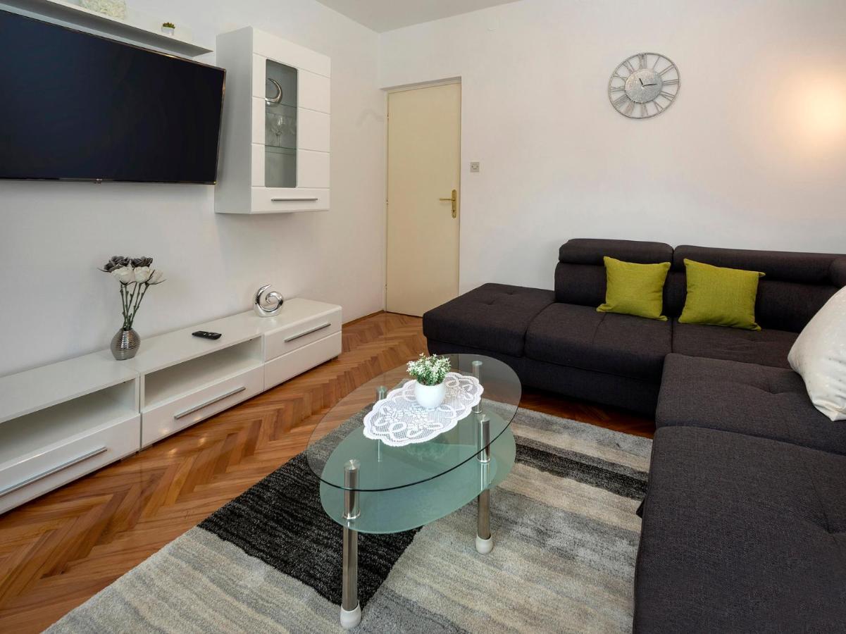 Renato Apartment